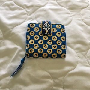 Vera Bradley sunflower patterned wallet